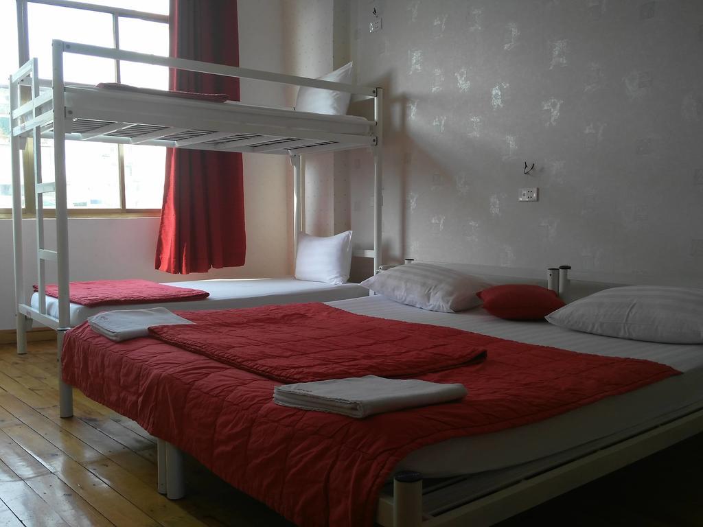 Koniko Backpackers Hostel Ho Chi Minh City Exterior photo
