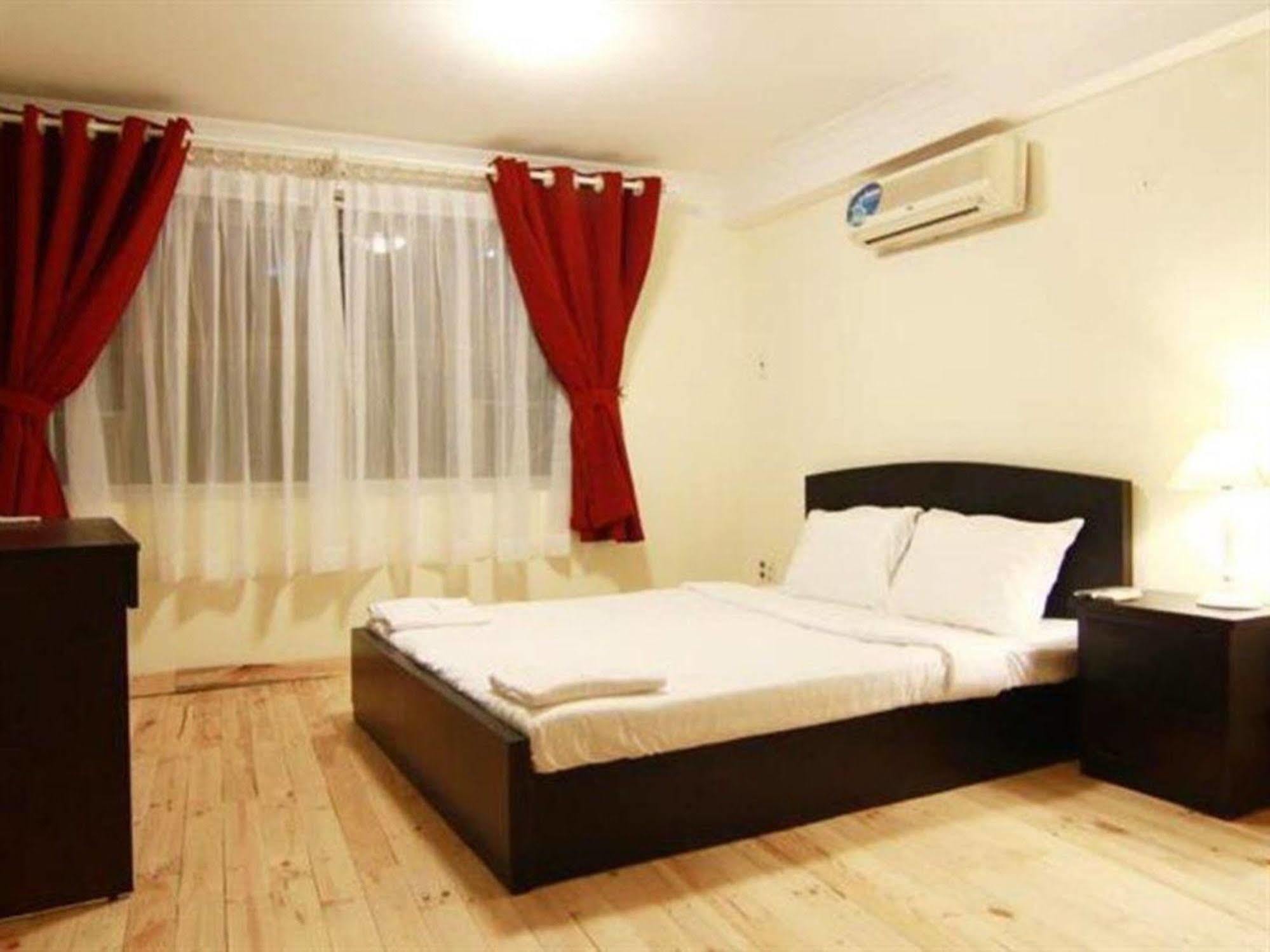 Koniko Backpackers Hostel Ho Chi Minh City Exterior photo